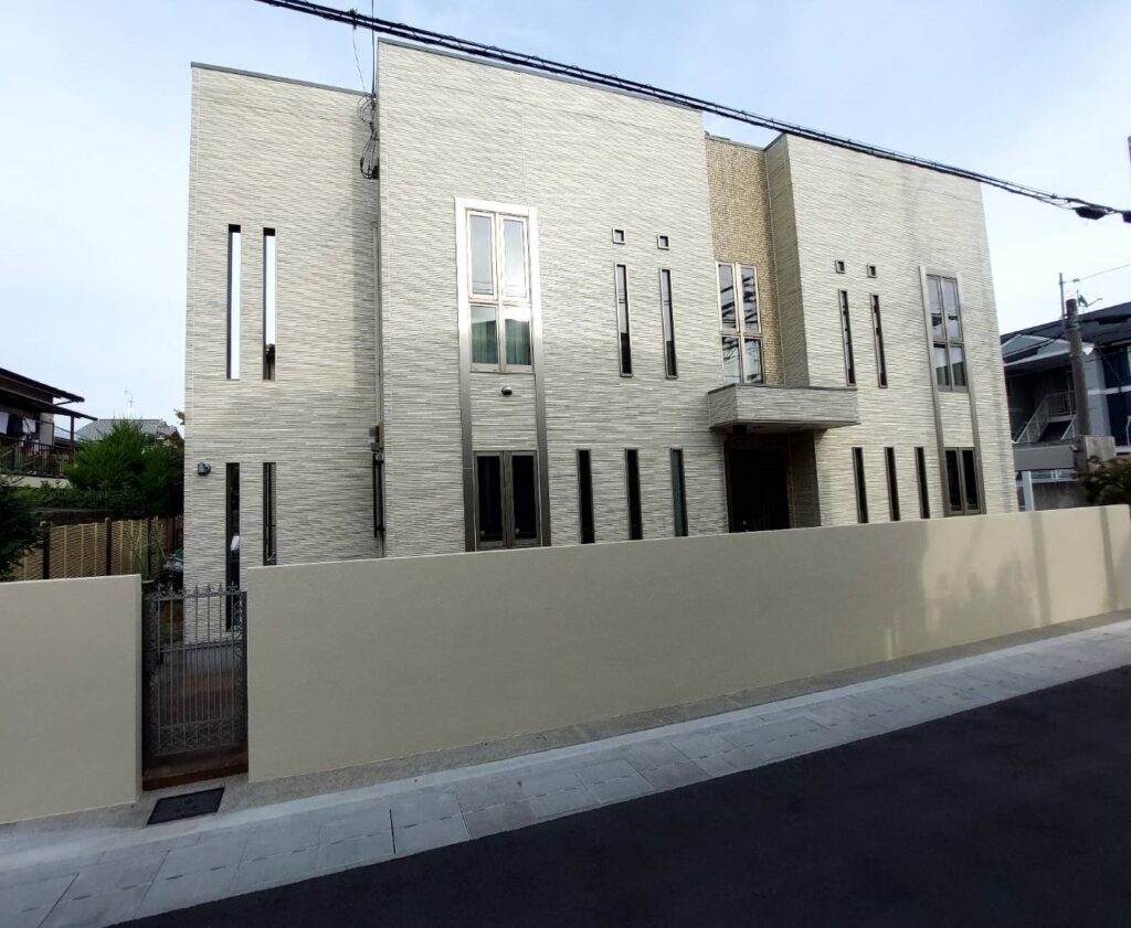 【箕面市 池田市 豊中市】箕面市 H様邸 塗装工事完工 【外壁塗装・防水工事専門店】 | ブログ| 箕面市周辺【細かい見積り】外壁塗装と屋根 ...