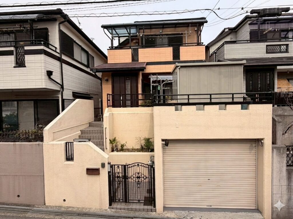 【箕面市 池田市 豊中市】豊中市 K様邸 塗装工事 【外壁塗装・雨漏り・防水工事専門店】 | ブログ| 箕面市周辺【細かい見積り】外壁塗装と ...